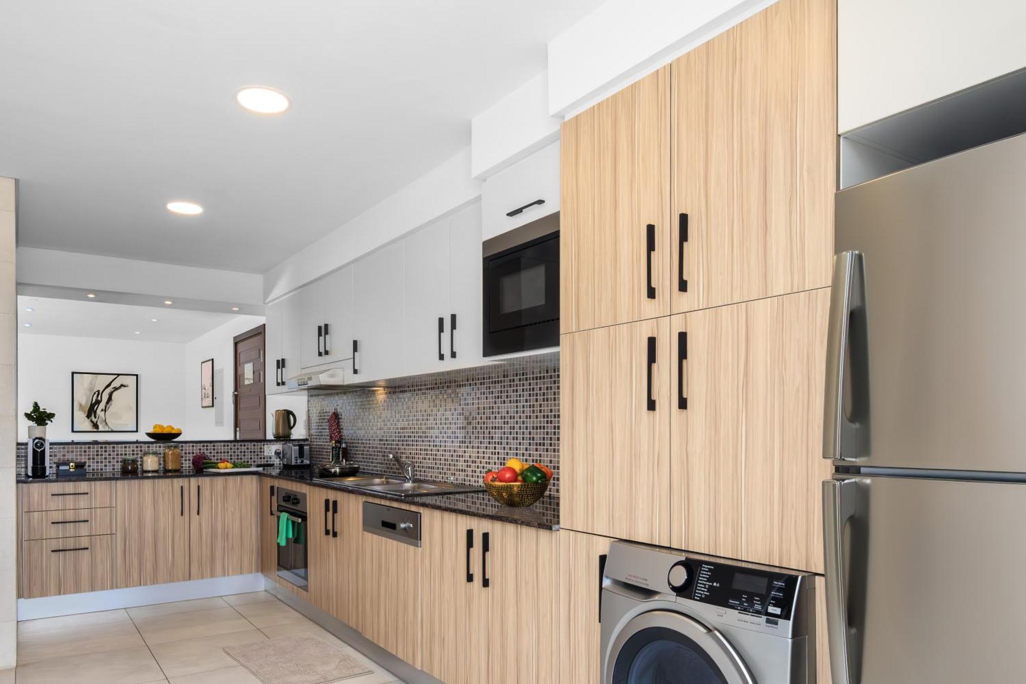Somerset West Bay דוחה מראה חיצוני תמונה A kitchen at The Standard East Village